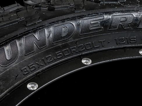 Used 2024 Chevrolet Silverado 3500 LTZ w/ LTZ Convenience Package image 58