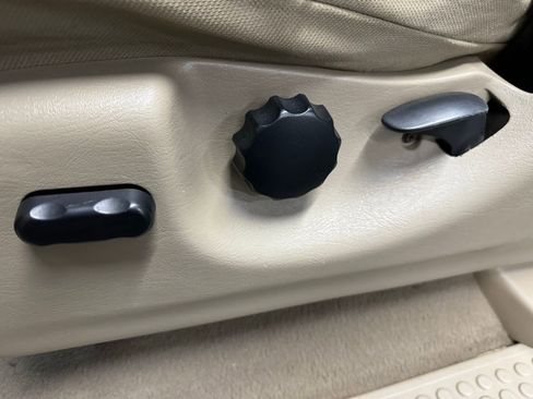 Used 2006 Ford F250 XLT image 19