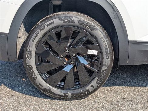 New 2026 Volkswagen Atlas SE image 11