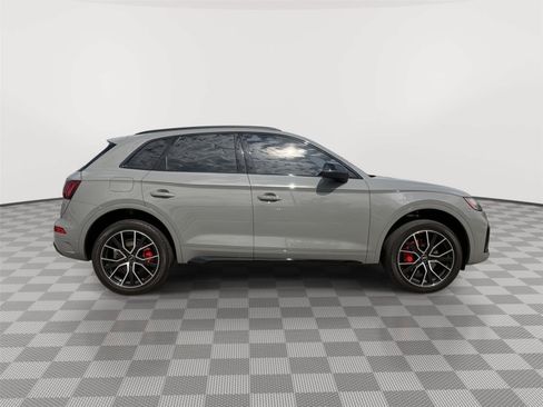 Used 2022 Audi SQ5 Premium Plus w/ Premium Plus Package AWD/4WD image 6