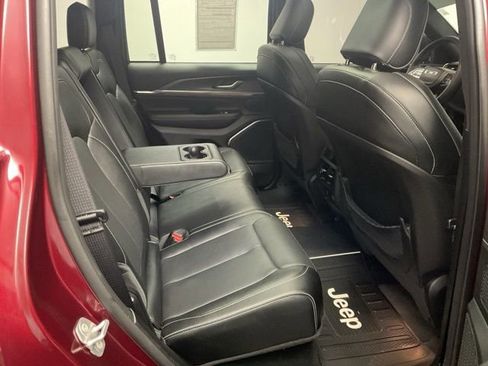 Used 2023 Jeep Grand Cherokee Overland image 27