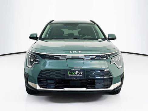 Used 2024 Kia Niro Wind FWD image 2