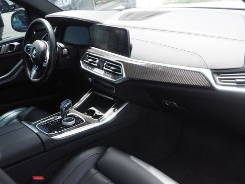 Used 2021 BMW X5 M50i w/ Premium Package AWD/4WD image 21