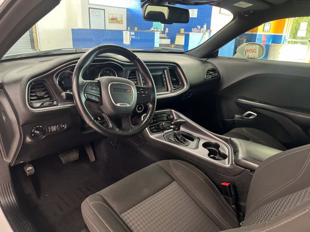 Used 2017 Dodge Challenger SXT RWD image 14