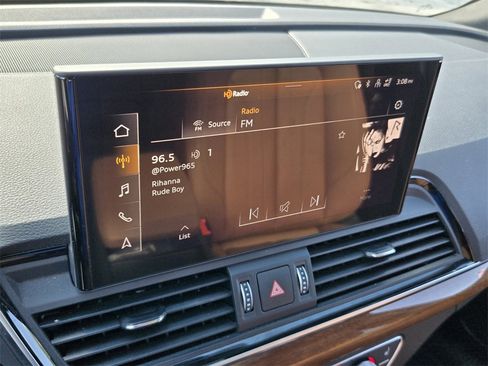 Used 2023 Audi Q5 2.0T Premium w/ Convenience Package image 21