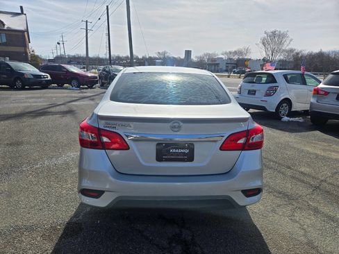 Used 2017 Nissan Sentra S w/ S Style Package FWD image 10