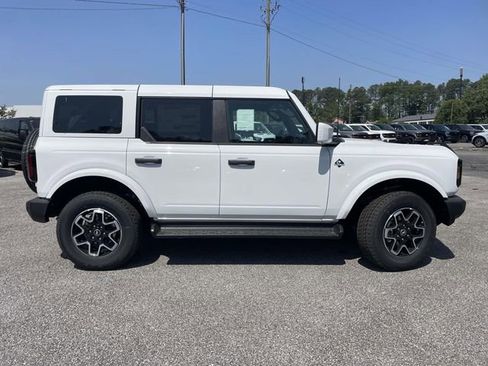 New 2026 Ford Bronco Outer Banks AWD/4WD image 2