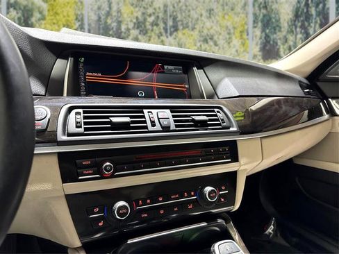 Used 2016 BMW 528i Sedan image 25