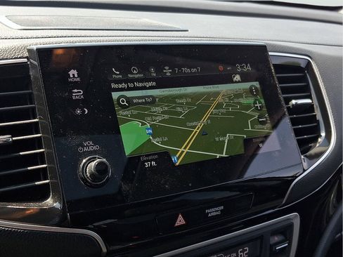 Used 2022 Honda Pilot Touring image 16