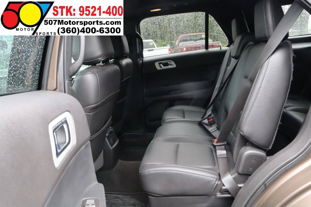 Used 2015 Ford Explorer XLT w/ Equipment Group 202A AWD/4WD image 14