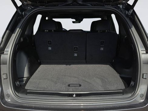 New 2026 Jeep Grand Cherokee Altitude RWD image 27