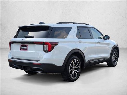 New 2026 Ford Explorer ST-Line AWD/4WD image 7
