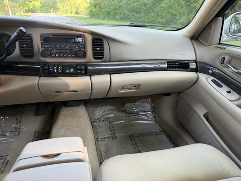 Used 2004 Buick Le Sabre Limited w/ Celebration Edition Package FWD image 17