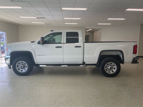 Used 2016 GMC Sierra 2500 4x4 Double Cab w/ Sierra Convenience Package image 9