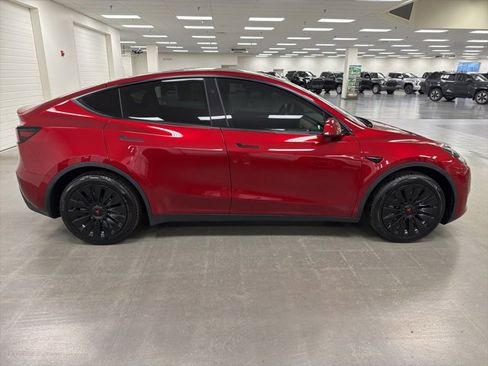 Used 2024 Tesla Model Y Long Range image 7