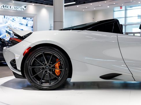 New 2027 McLaren 750S Spider RWD image 27