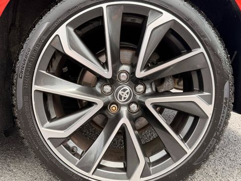 Used 2019 Toyota Corolla XSE FWD image 9