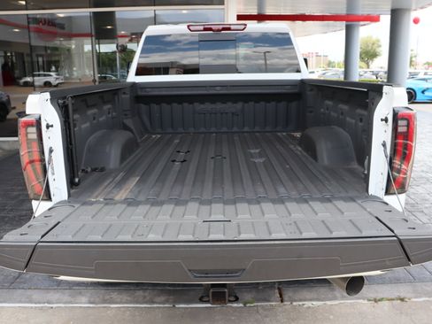 Used 2024 GMC Sierra 2500 AT4 w/ AT4 Premium Plus Package AWD/4WD image 37
