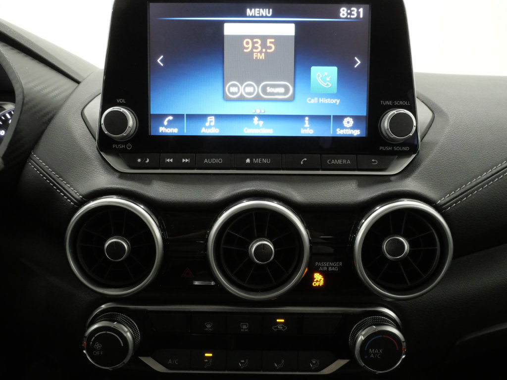Used 2024 Nissan Sentra SV FWD image 19