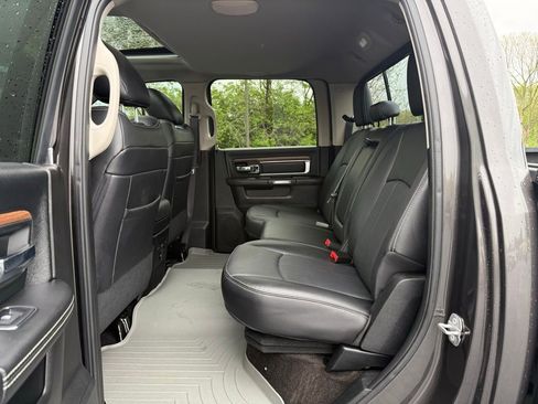 Used 2018 RAM 2500 Laramie w/ Sport Appearance Group AWD/4WD image 18