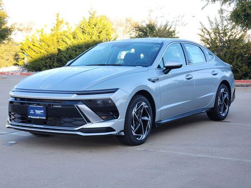 New 2026 Hyundai Sonata SEL image 2