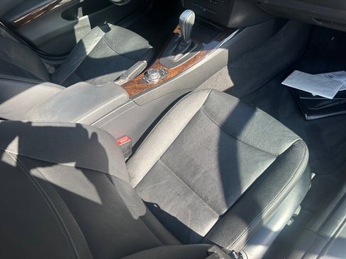 Used 2011 BMW 328i xDrive Sedan w/ Premium Pkg 2 image 17