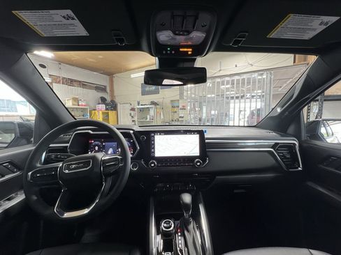 New 2025 GMC Canyon Elevation w/ Convenience Package image 21