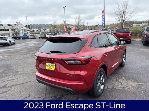 Used 2023 Ford Escape ST-Line w/ Tech Pack #1 AWD/4WD image 7