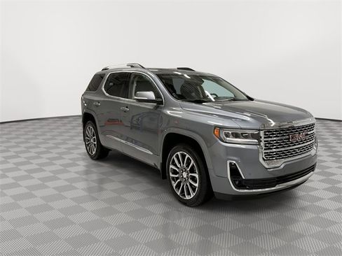 Used 2021 GMC Acadia Denali w/ Denali Technology Package image 12