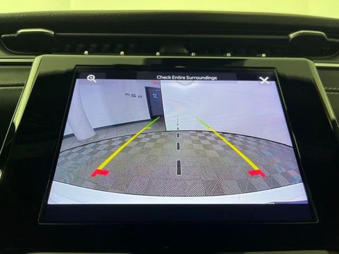 Used 2025 Jeep Grand Cherokee Laredo X image 33