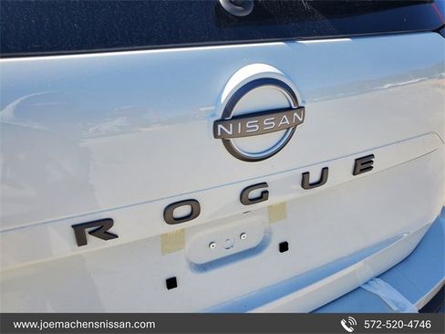 New 2026 Nissan Rogue S image 9