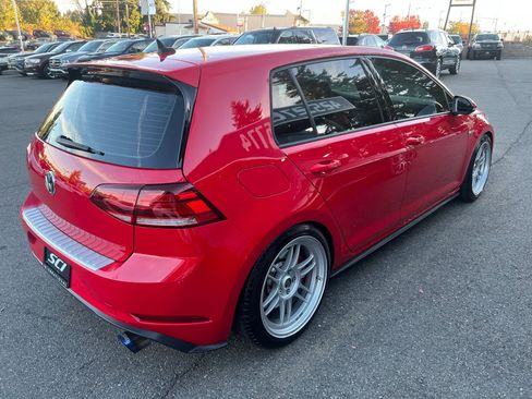 Used 2020 Volkswagen GTI SE image 6