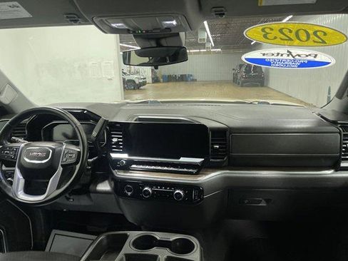 Used 2023 GMC Sierra 1500 Elevation AWD/4WD image 16
