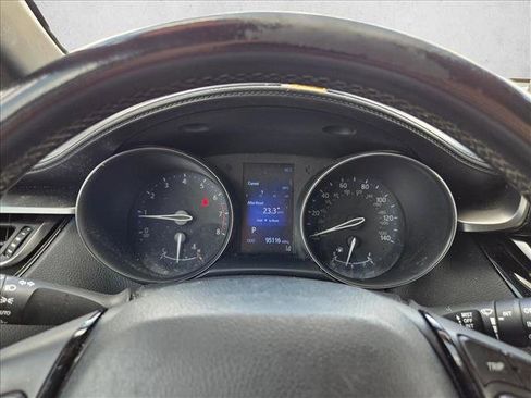 Used 2018 Toyota C-HR XLE image 10