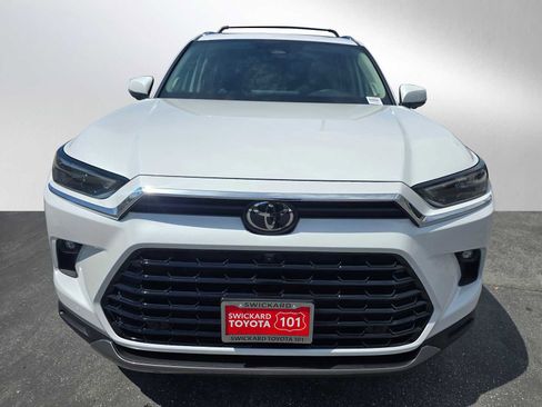 New 2026 Toyota Grand Highlander Limited AWD/4WD image 8