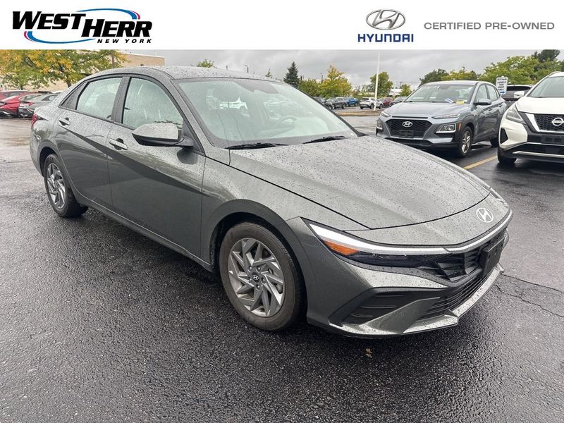 Certified 2024 Hyundai Elantra SEL image 1