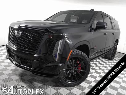 Used 2025 Cadillac Escalade ESV V w/ LPO, ONYX Package