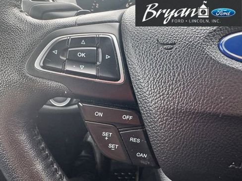 Used 2018 Ford Escape Titanium image 23