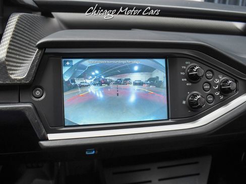 Used 2019 Ford GT RWD image 13