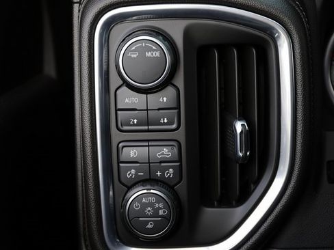 Used 2022 Chevrolet Silverado 2500 High Country w/ Z71 Off-Road Package image 26