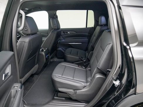 New 2026 Chevrolet Traverse LT w/ Driver Confidence Package image 25