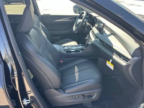 Certified 2026 INFINITI QX60 Luxe w/ Cargo Package FWD image 10