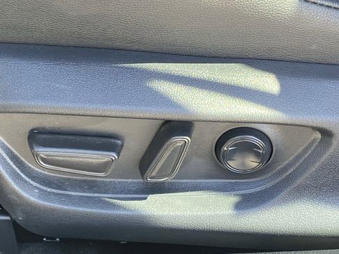 Certified 2025 Toyota Camry SE image 28