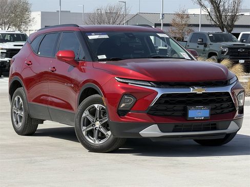 Certified 2024 Chevrolet Blazer LT w/ Convenience Package image 2