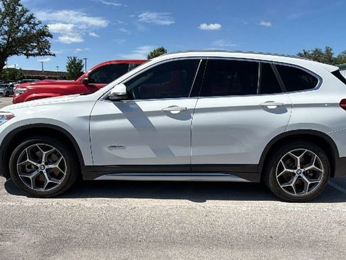 Used 2016 BMW X1 xDrive28i AWD/4WD image 9