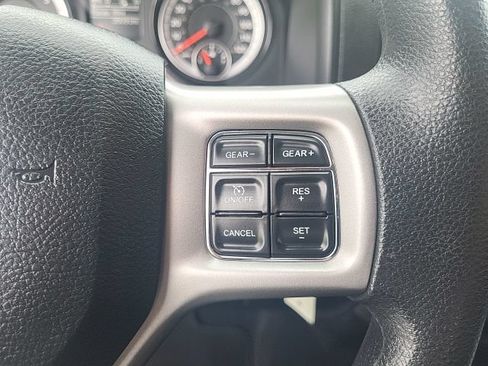 Used 2023 RAM 1500 Classic SLT AWD/4WD image 33