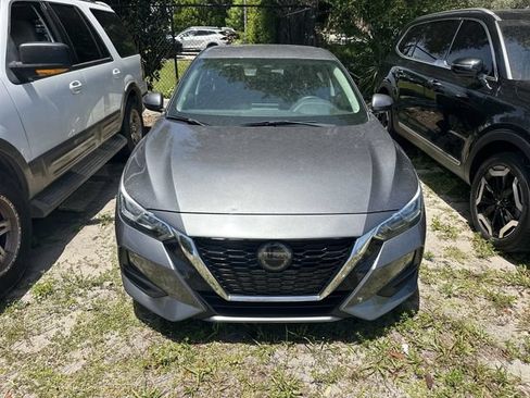 Used 2020 Nissan Sentra S w/ Trunk Package FWD image 2