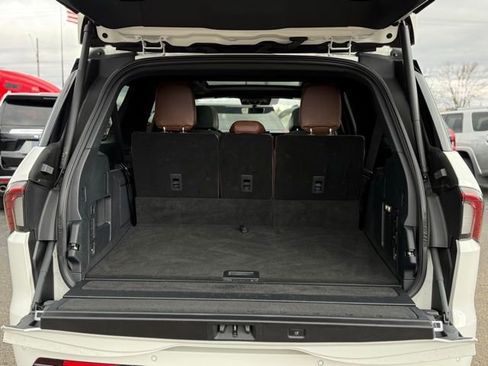 Used 2025 Lincoln Navigator L Reserve image 40