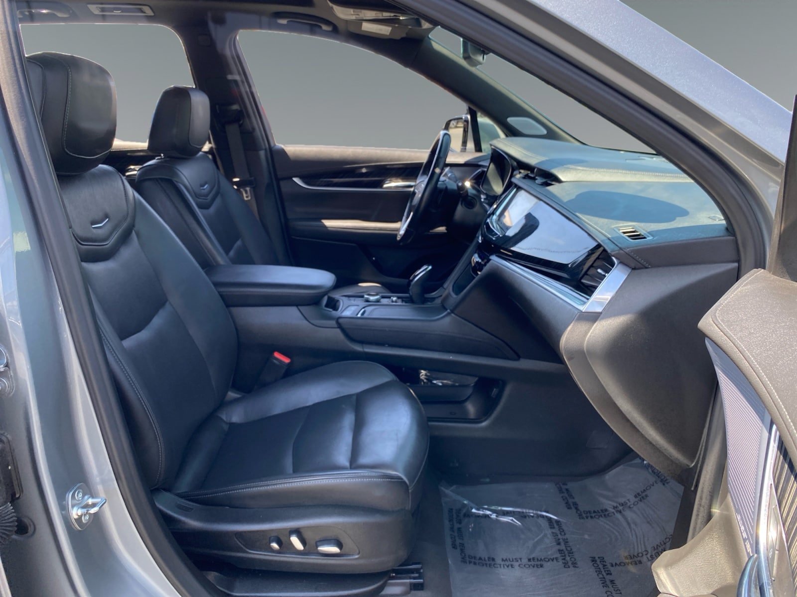 Used 2024 Cadillac XT6 Premium Luxury FWD image 15