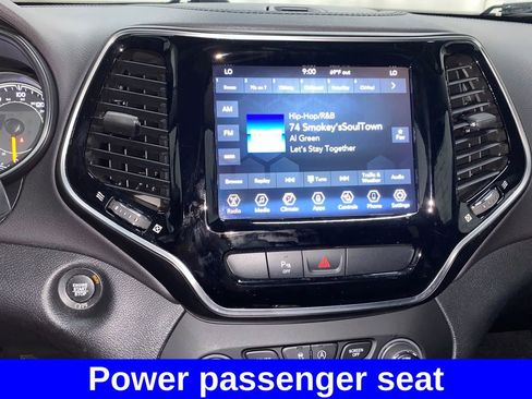Used 2020 Jeep Cherokee Limited AWD/4WD image 23